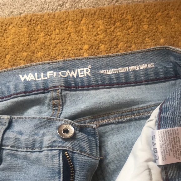 Wallflower high rise jeans - Picture 2 of 6